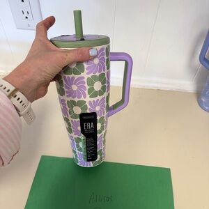 Floral Tumbler with Handle - Green and Purple